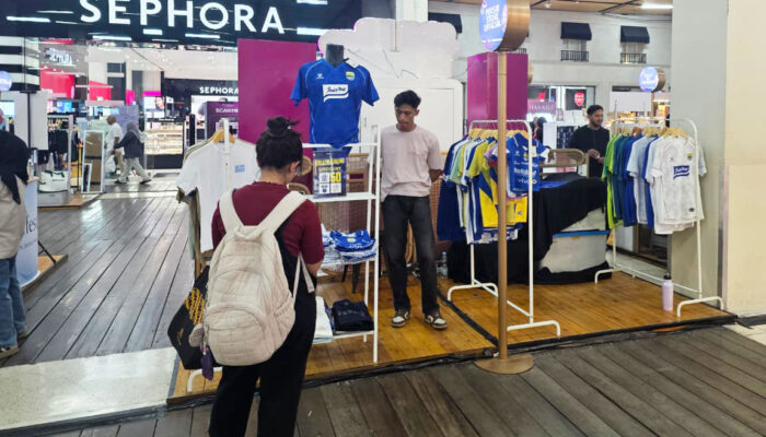 Pop Up PERSIB Store Hadir di Glow Society PvJ Bandung, Ada Jersey ACL Two