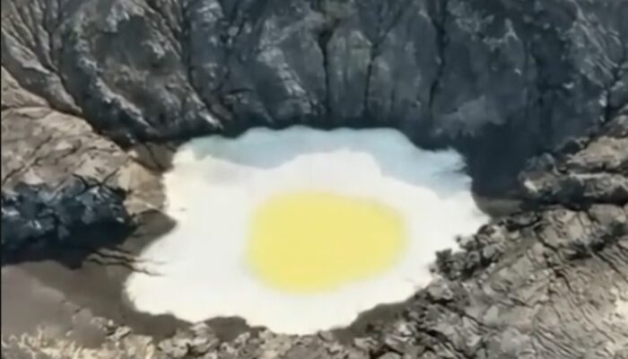 Fenomena ‘Telur Ceplok’ Muncul di Kawah Gunung Anak Krakatau Usai Erupsi, Ini Penjelasannya