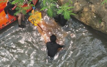 Pria Diduga Maling Tenggelam di Sungai Cicatih Parungkuda Ditemukan Meninggal Dunia