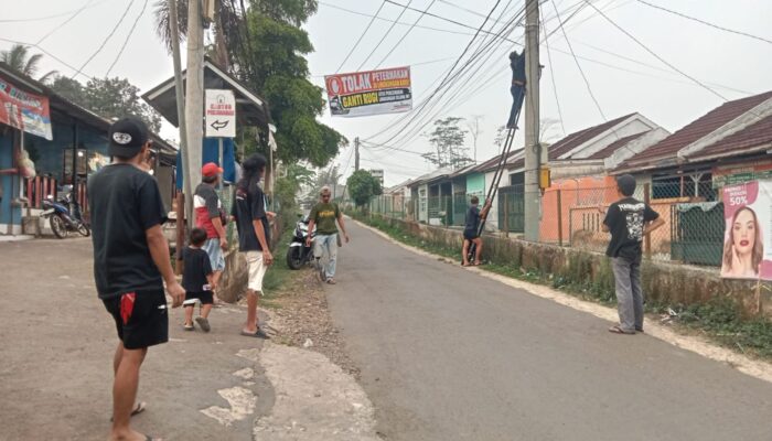 Warga Perumahan di Nagrak Keluhkan Serbuan Lalat dan Bau Peternakan Ayam