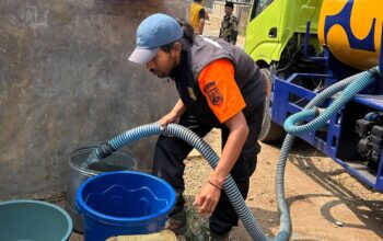 Kran Air Mulai Menipis, Bantuan Air Bersih Disalurkan ke Warga Sejumlah Wilayah Sukabumi
