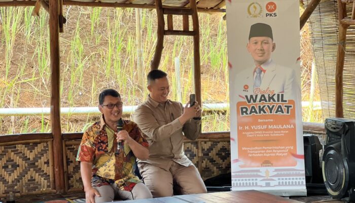 Yusuf Maulana Dukung Swadaya Warga Cipeundeuy untuk Pengecoran Jalan Gang