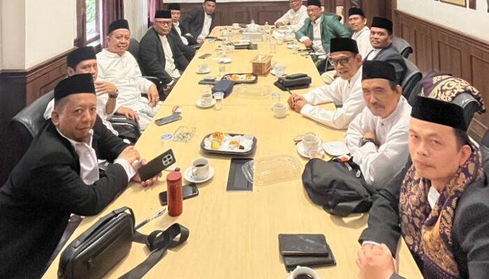 Menggagas Kota Sukabumi sebagai Kota Santri: Lima Kesepakatan Lahir dari Obrolan Hangat Usai Upacara HSN 2026